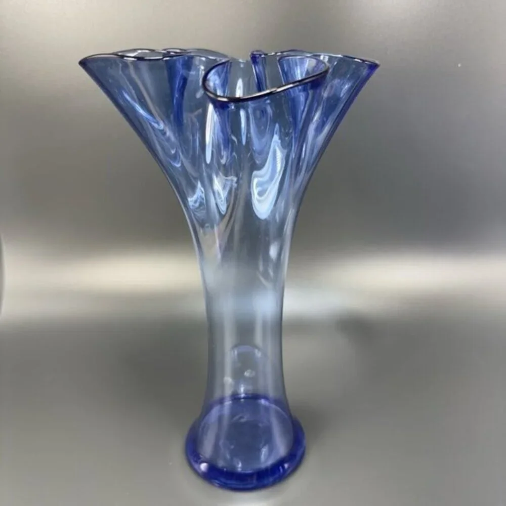 Vintage‎ 1980a Art Glass Vase Ruffled Top Glass Vase Vessel Ruffled Top Blue VTG